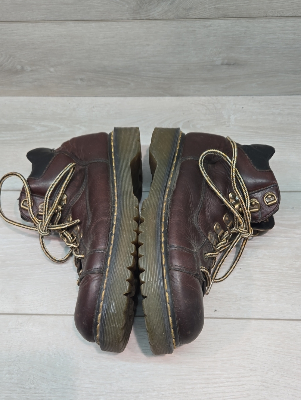Vintage Dr. Martens Men's 9738 High Top Leather Lace-Up Boots Shoes Sneakers 9M - Picture 12 of 13